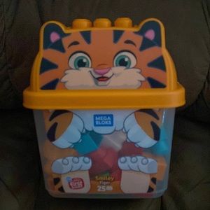 Mega Bloks Smiley Tiger 25 piece block set